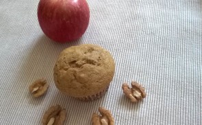 Zablisztes almás diós muffin