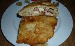 Töltött lángos