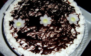 Hamis tiramisu torta
