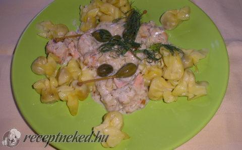 Tejszínes lazacragu sacchettinivel