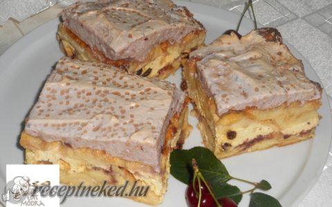 Túróval rakott zsemle