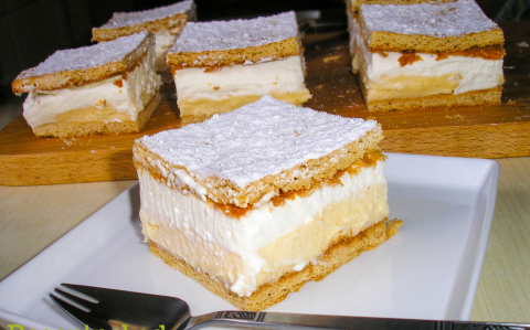 Felhő szelet