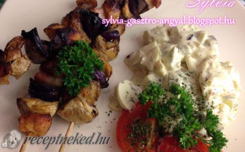 Sertés grillnyárs gombával