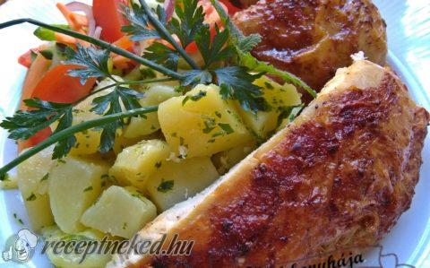 Vajas sült csirke egészben sütve