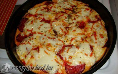 Sajtos pizza kenyér