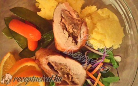 Gesztenyével töltött sertésborda pecorino-s burgonyapürével