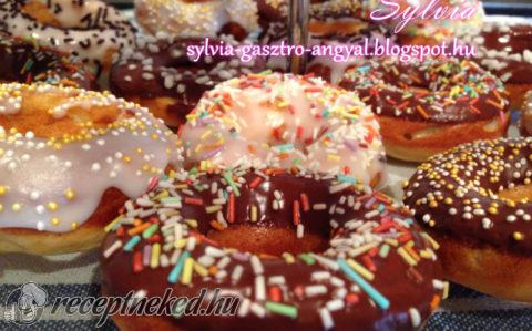 Amerikai fánk (donut)