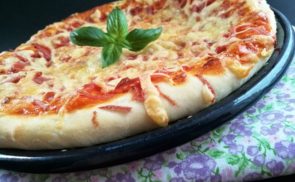 Egyszerű párizsis pizza