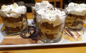 Kinder bueno pohárban