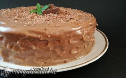 Egyszerű mogyorókrémes torta