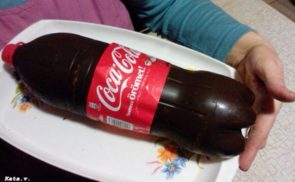 Coca-colás üveg torta