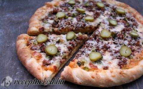 Sajtburger pizza