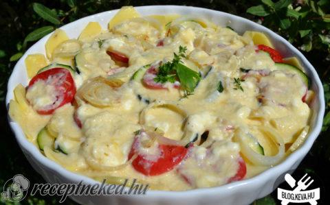 Cukkinis burgonya gratin