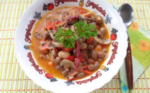 Gombás-babos egytálétel