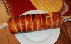 Kandallóban sült kürtőskalács