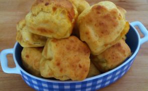 Írós  cheddar sajtos kocka