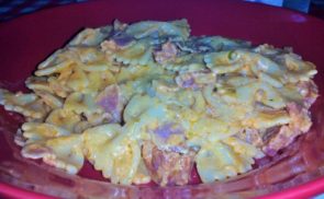 Kolbászos farfalle
