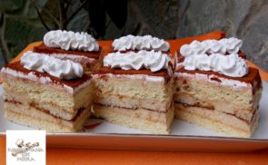 Mézes tiramisu szelet