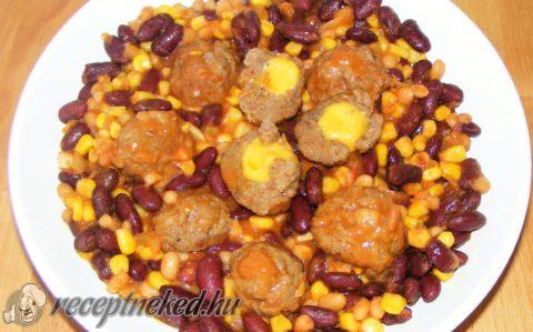 Chilis bab, jalapenos-sajtos húsgombóccal