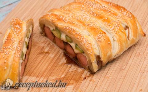 Hot dog leveles tésztában