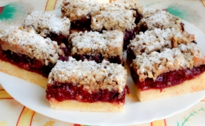 Kelt meggyes pite