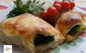 Brokkolis–besameles csirkemell