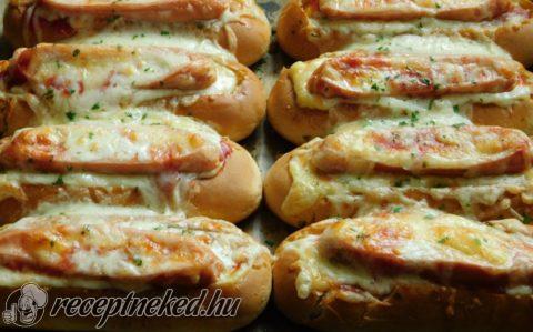 Sütőben sült hotdog