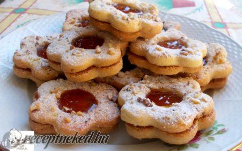 Citromos, diós linzer