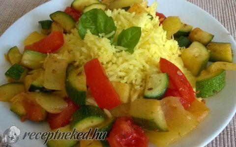 Cukkini, paprika, paradicsom összesütve