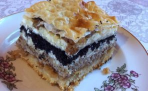 Százrétű rétes (gibanica)