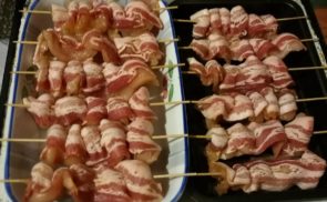Bacon-os csirkenyárs