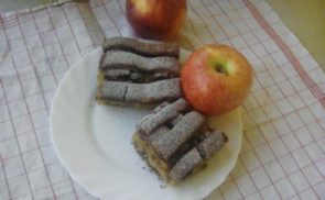 Almás pite kakaós tésztából