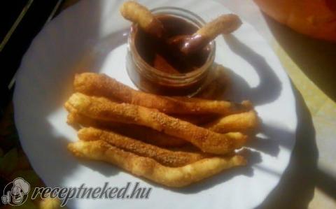 Churros csokiszósszal