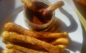Churros csokiszósszal