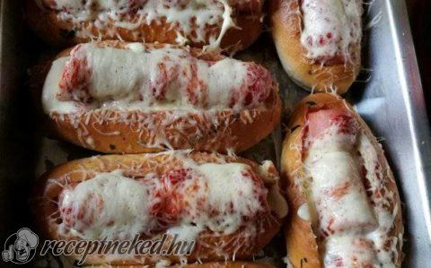 Hot-dog sütőben sütve