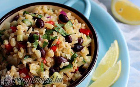 Bulgur saláta fekete babbal