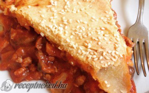 Gombás-bolognais pite