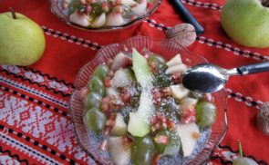 Gyümölcssaláta chia pudinggal