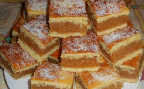 Puha, omlós almás pite