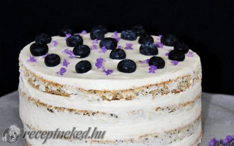 Áfonyás torta levendulás vaníliakrémmel