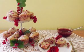 Ribizlis-kókuszos muffin