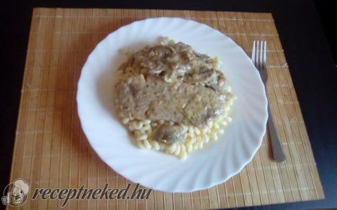 Gombás hús
