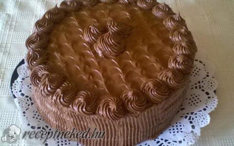 Csokoládé torta