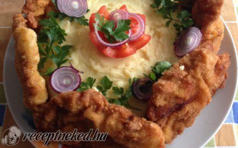 Rántott húsos torta