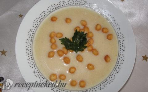 Zellerkrémleves