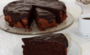 Fahéjas csokoládétorta