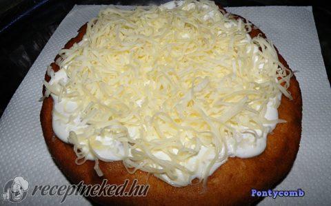 Krumplis lángos és töki pompos