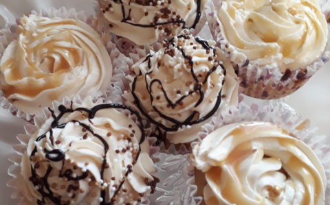 Karamelles cupcake