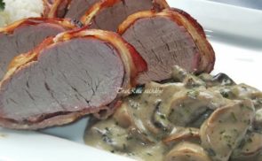 Baconos szűzpecsenye gombamártással