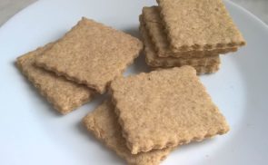 Egyszerű, zablisztes kréker